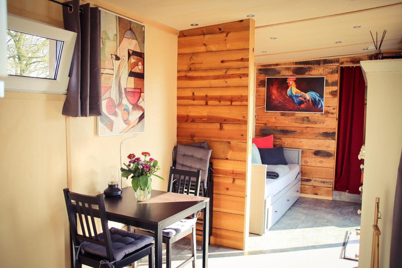 Tinyhouse Zirkuswagen- Kotten Kunterbunt 诺图尔恩 外观 照片